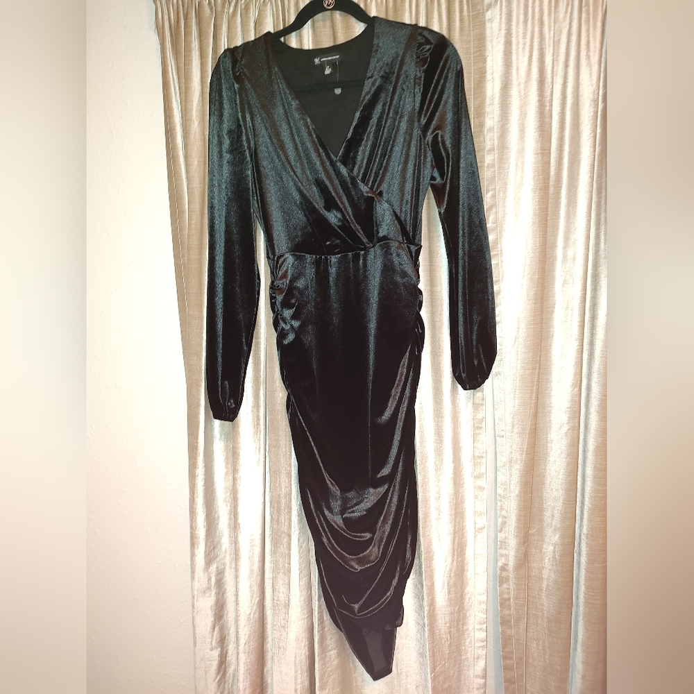 INC International Concepts Black Cruhed Velvet Ruched Dress, Sz. Med., NWOT